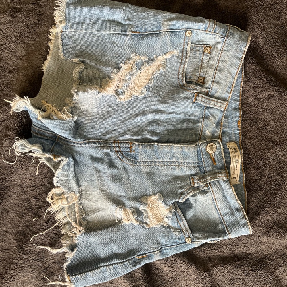 Kylie high waist shorts size s